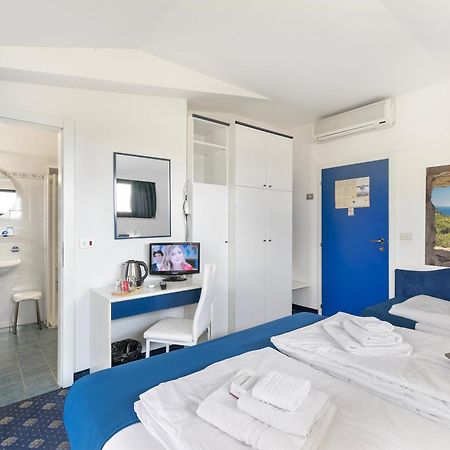 Bike & Wind Hotel Villa Maria Torbole Sul Garda Extérieur photo