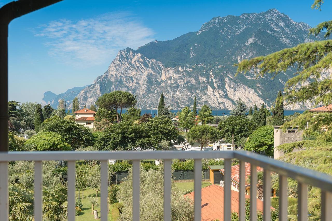 Bike & Wind Hotel Villa Maria Torbole Sul Garda Extérieur photo